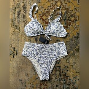 HOLLISTER BIKINI // small // NWT